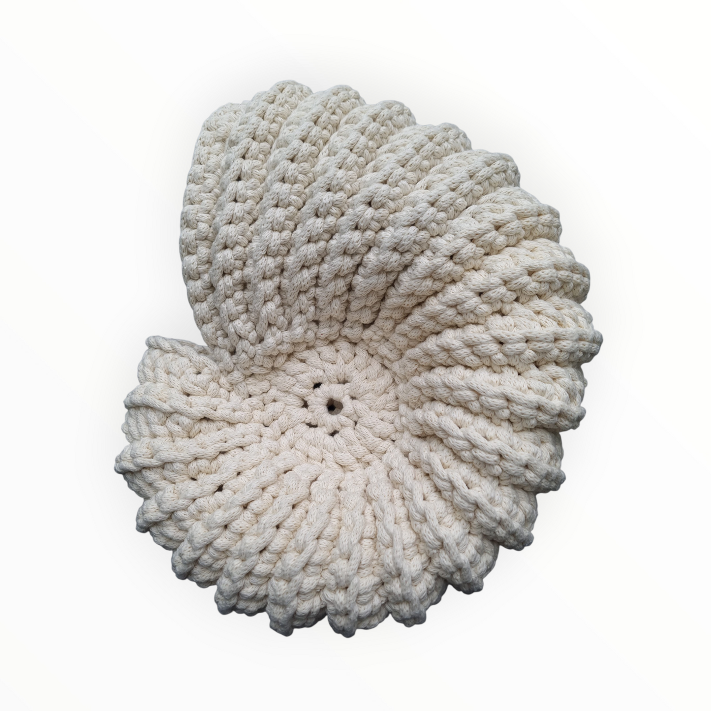Ammonite XL, création artisanale au crochet. Origine Champagne.